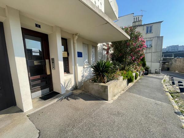 A LOUER APPRTEMENT TYPE 3 56.67 M2 VUE MER PROCHE TOUR TANGUY/PORTE JEAN BART