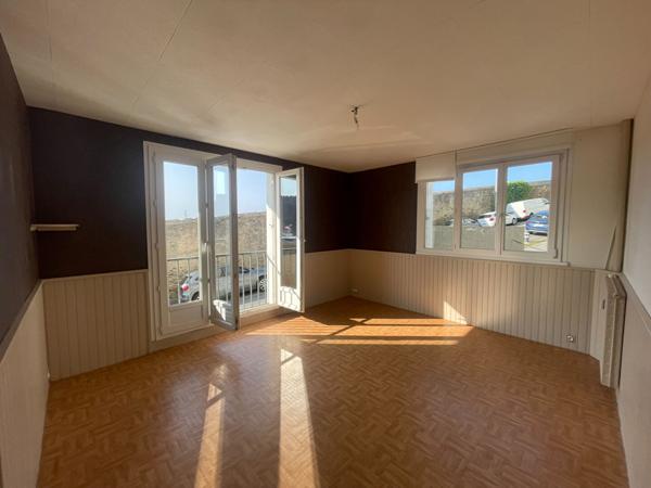 A LOUER APPRTEMENT TYPE 3 56.67 M2 VUE MER PROCHE TOUR TANGUY/PORTE JEAN BART