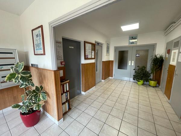 A LOUER APPRTEMENT TYPE 3 56.67 M2 VUE MER PROCHE TOUR TANGUY/PORTE JEAN BART