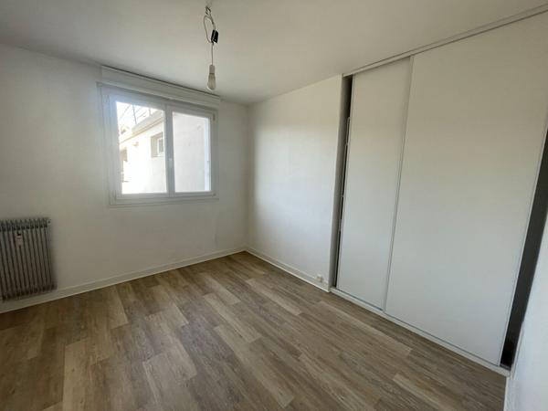 A LOUER APPRTEMENT TYPE 3 56.67 M2 VUE MER PROCHE TOUR TANGUY/PORTE JEAN BART
