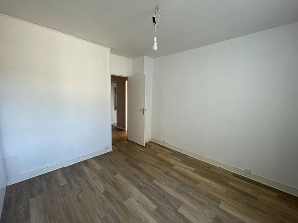 A LOUER APPRTEMENT TYPE 3 56.67 M2 VUE MER PROCHE TOUR TANGUY/PORTE JEAN BART