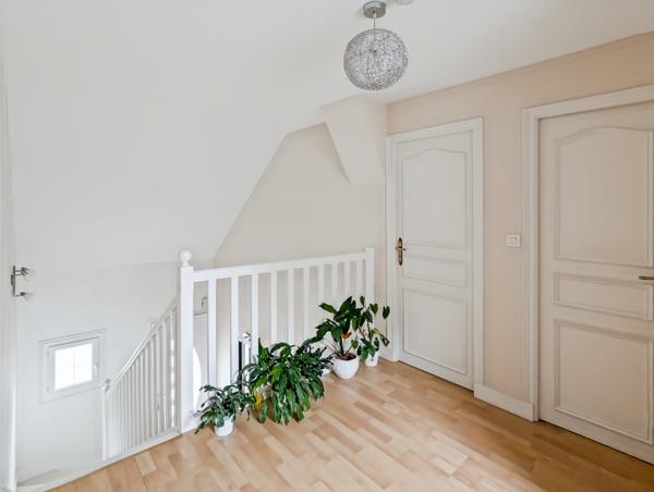 Laval (53000) MAISON GRAND TERRAIN LAVAL 53000