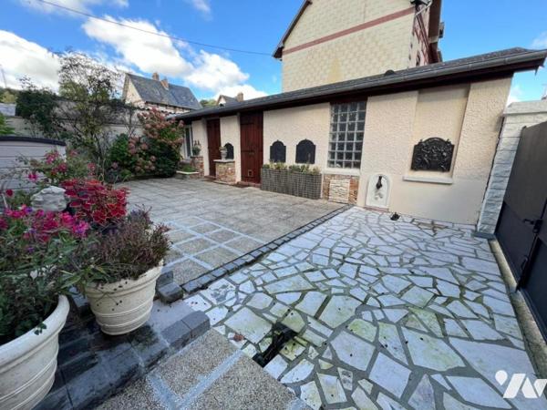 MAISON BOURGEOISE 8 PIECES 190m²