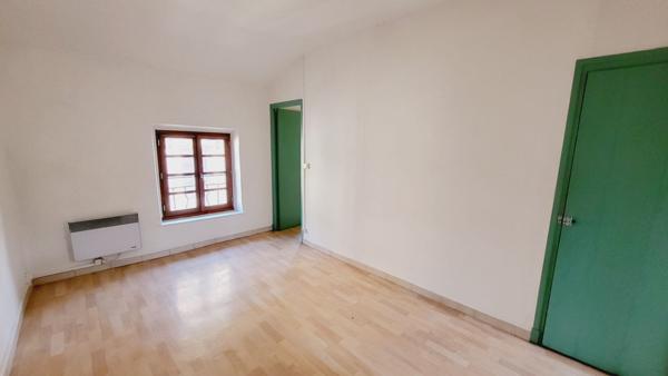 APPARTEMENT AVEC UNE CHAMBRE EN CENTRE VILLE DE CARCASSONNE