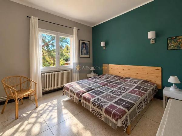 Vente                                                      Maison
                        
                     6 pièces                      160 m2                     à Saint-Raphaël