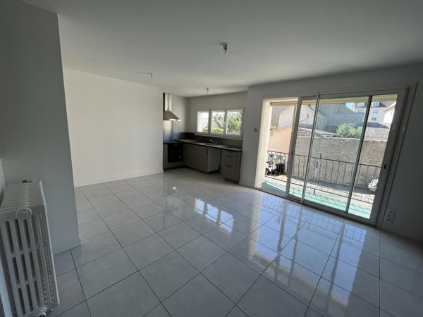 Appartement 3 pièce(s) 2 chambre(s) 61 m²