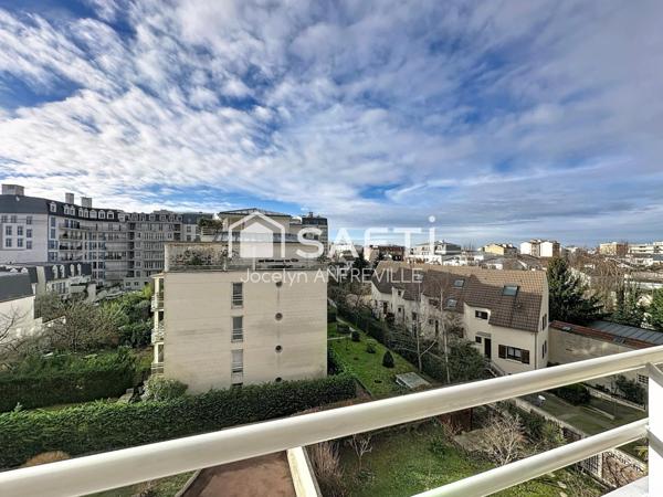Spacieux 3 pièces avec balcon, cave et parking