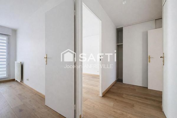 Spacieux 3 pièces avec balcon, cave et parking