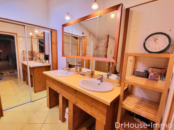 Maison à vendre 6 pièces de 194 m²