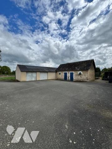 ANCIEN CORPS DE FERME A RESTAURER