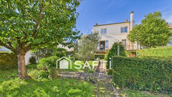 Maison 4 chambres au centre-bourg de Dompierre