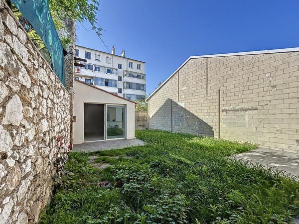 Marseille (13014) t2 de 63 m2 avec jardin de 88 m2 et terrasse de 18m2 au calme expo sud à Marseille au Canet