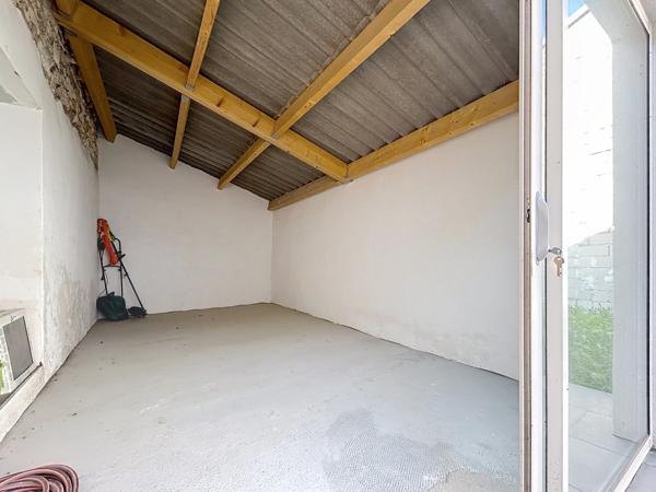 Marseille (13014) t2 de 63 m2 avec jardin de 88 m2 et terrasse de 18m2 au calme expo sud à Marseille au Canet