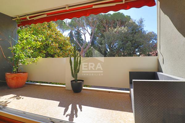 Appartement A vendre Marseille 13008  magnifique 4/5 pièces 106 m2 qualité traversant rénové  rare  calme lumineux Sainte-Anne