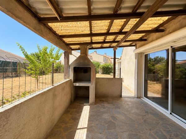 Maison familiale aux beaux volumes – 110 m² – Jusqu’à 4 chambres – Garage – Terrain de 474 m² – Trèbes