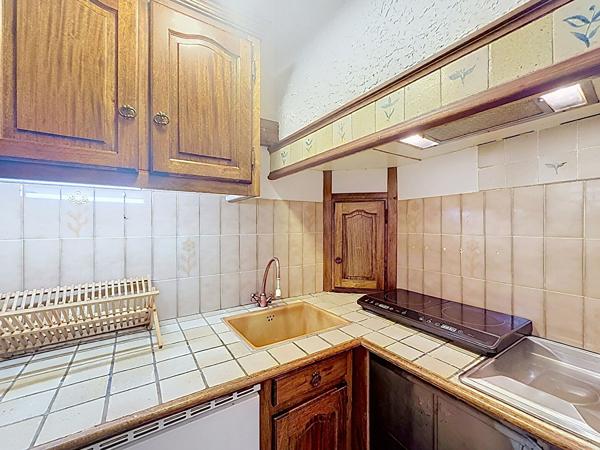 AVIGNON INTRA-MUROS - T2 DE 34 M² AVEC CAVE