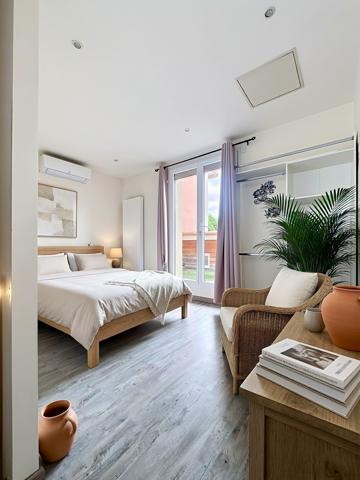Maison
         3 pièces
        - 75 m² Exclusivité 345 000 € *