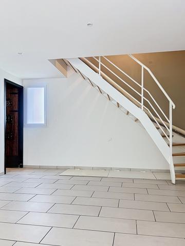 Maison
         3 pièces
        - 75 m² Exclusivité 345 000 € *