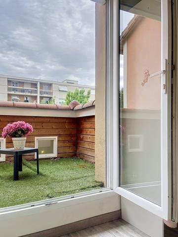 Maison
         3 pièces
        - 75 m² Exclusivité 345 000 € *