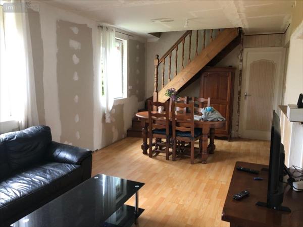 Maison individuelle à vendre à Huelgoat dans le Finistère (29690), ref : 29064-1050240