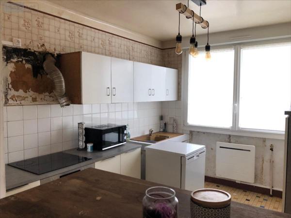 Maison individuelle à vendre à Huelgoat dans le Finistère (29690), ref : 29064-1050240