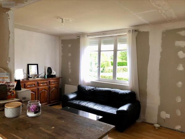 Maison individuelle à vendre à Huelgoat dans le Finistère (29690), ref : 29064-1050240