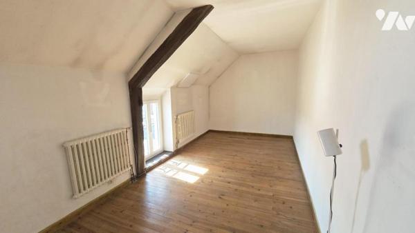 Une maison de bourg