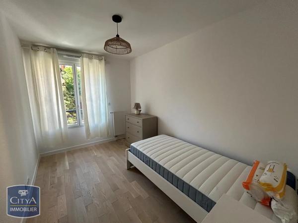 Appartement à louer 3 pièces 57.52m² Suresnes (92150)