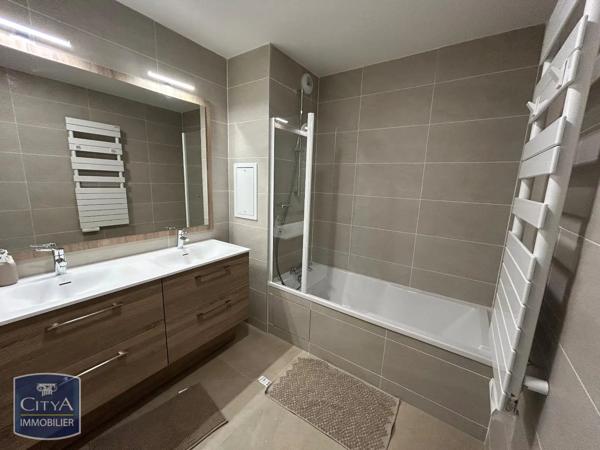 Appartement à louer 3 pièces 57.52m² Suresnes (92150)