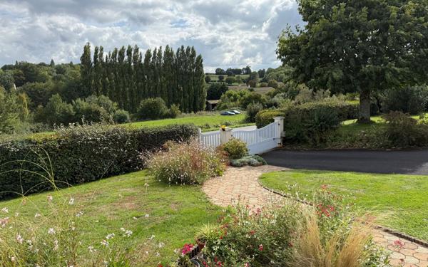 Maison à vendre    4 pièces •  Beaussais