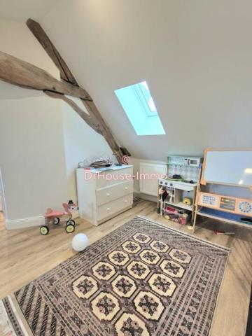 Maison à vendre 12 pièces de 300 m²