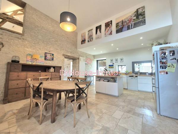 Maison à vendre 12 pièces de 300 m²