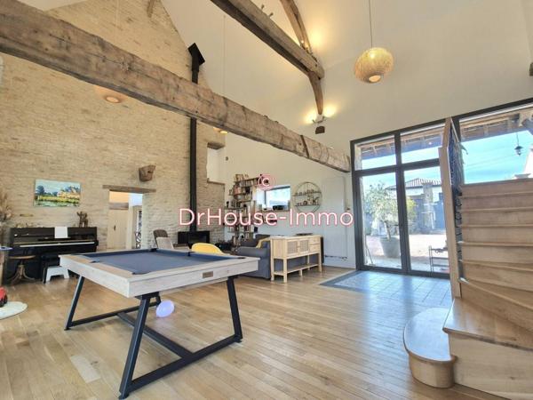 Maison à vendre 12 pièces de 300 m²