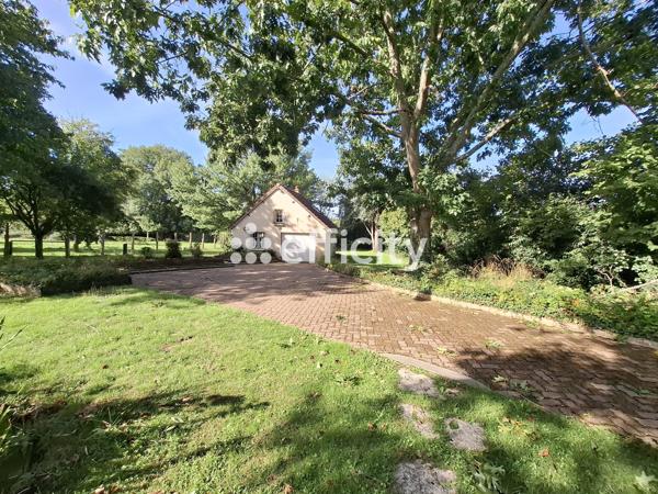 Maison
         7 pièces
        - 133 m² Exclusivité 219 500 € *