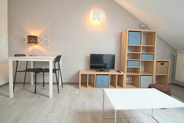 Lyon (69009) T2 meublé- rue fraternelle- au 5° et dernier étage !