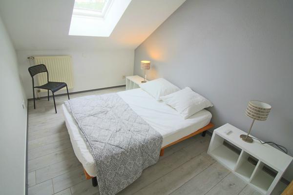 Lyon (69009) T2 meublé- rue fraternelle- au 5° et dernier étage !