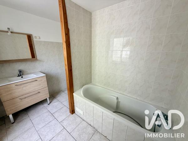 Maison à vendre 4 pièces 140 m² Châteauneuf-sur-Charente