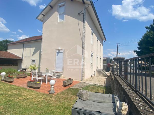 MAISON DOLE PROCHE GARE.  156 m2 + extérieur + garage + parking + cave