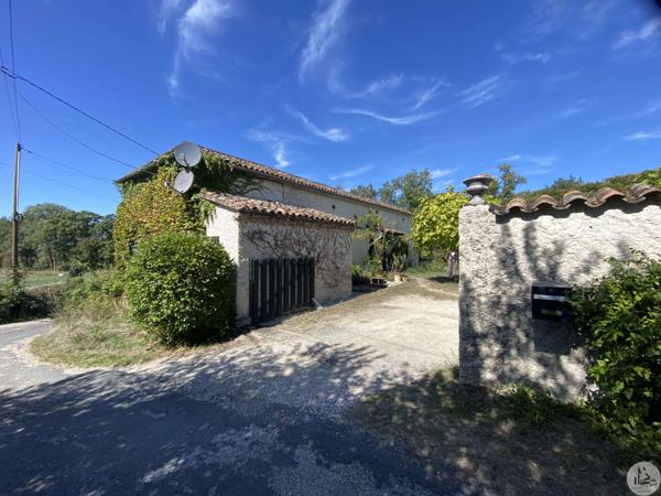Ancienne ferme entre Castillonnès et Lauzun