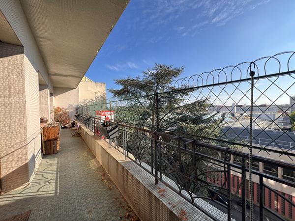 Appartement à Fontenay Sous Bois en limite de Vincennes 5 /6 pièces