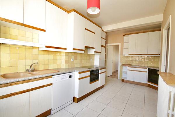 Appartement à Fontenay Sous Bois en limite de Vincennes 5 /6 pièces
