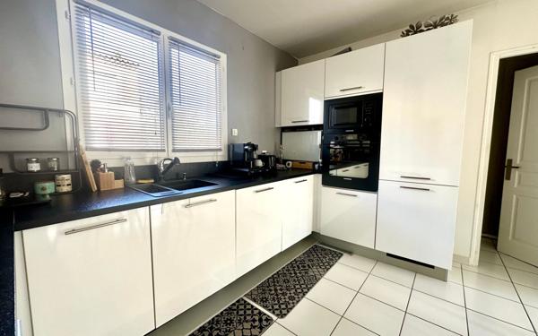 Maison à vendre    4 pièces •  Aubord