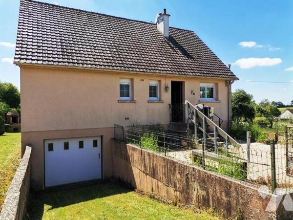 Ancien corps de ferme sur 1ha de terrain 5 chambres