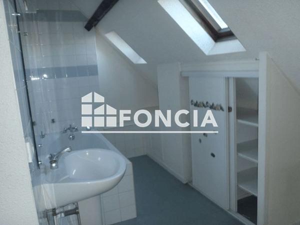 Location Appartement 4 pièces 72.37 m² - 23 RUE DE LA REPUBLIQUE Pontacq 64530