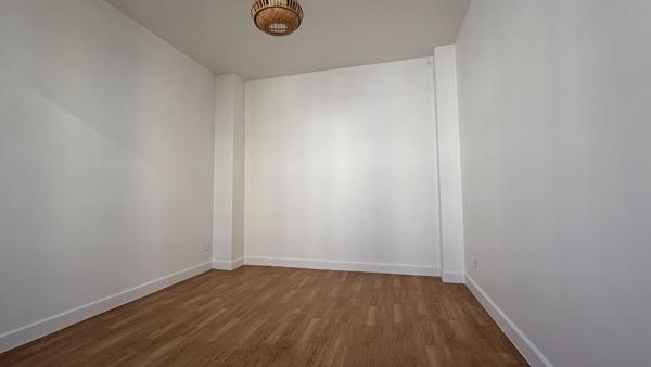 STUDIO 20M² à BOULOGNE