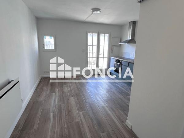 Location Studio 22.5 m² - 7 VENELLE DE L'ORNEAU - 75 COURS PASTEUR Saint Martin De Re 17410