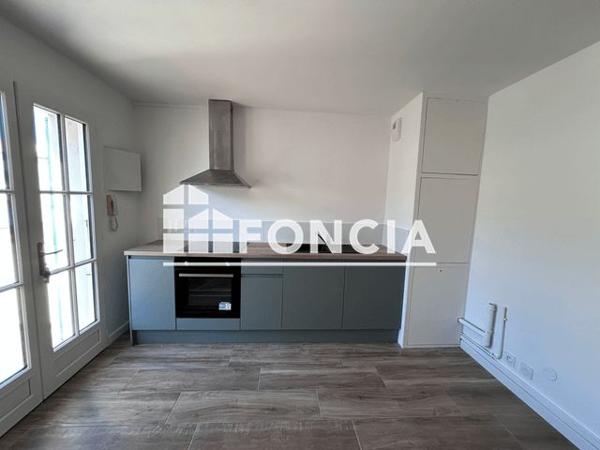 Location Studio 22.5 m² - 7 VENELLE DE L'ORNEAU - 75 COURS PASTEUR Saint Martin De Re 17410