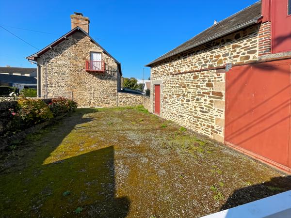 Maison
         7 pièces
        - 128 m² 168 800 € *