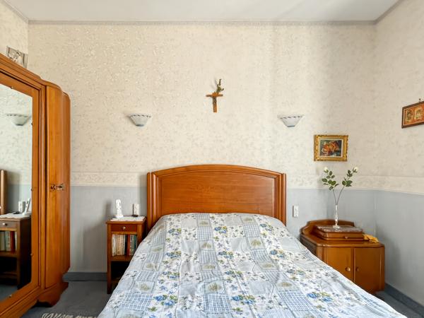 Maison
         7 pièces
        - 128 m² 168 800 € *