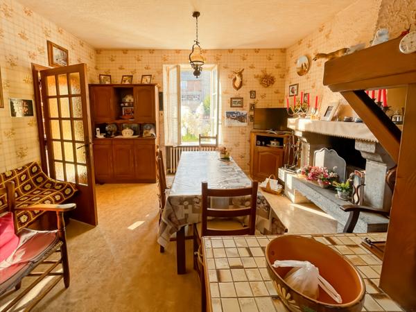 Maison
         7 pièces
        - 128 m² 168 800 € *